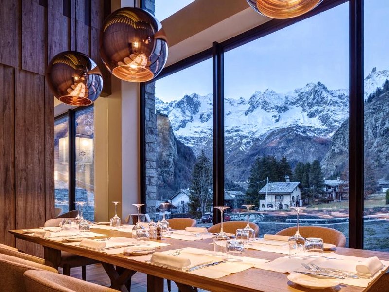 Grand Hotel Courmayeur Mont Blanc, by R Collection Hotelsの写真