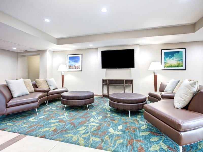 Candlewood Suites Cut Off By IHGの写真