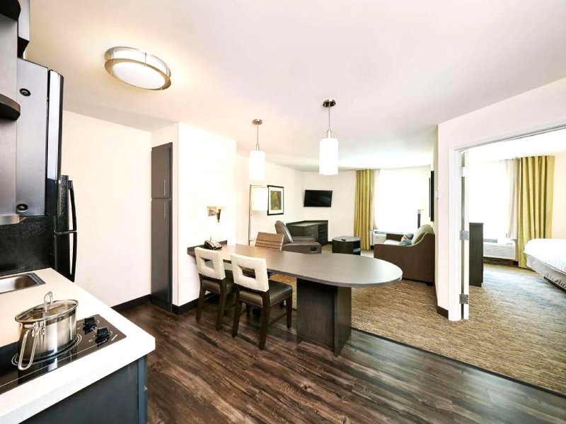 Candlewood Suites Boston Braintreeの写真