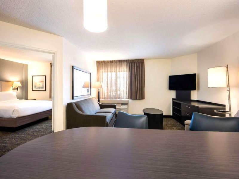 Candlewood Suites Boston Braintreeの写真