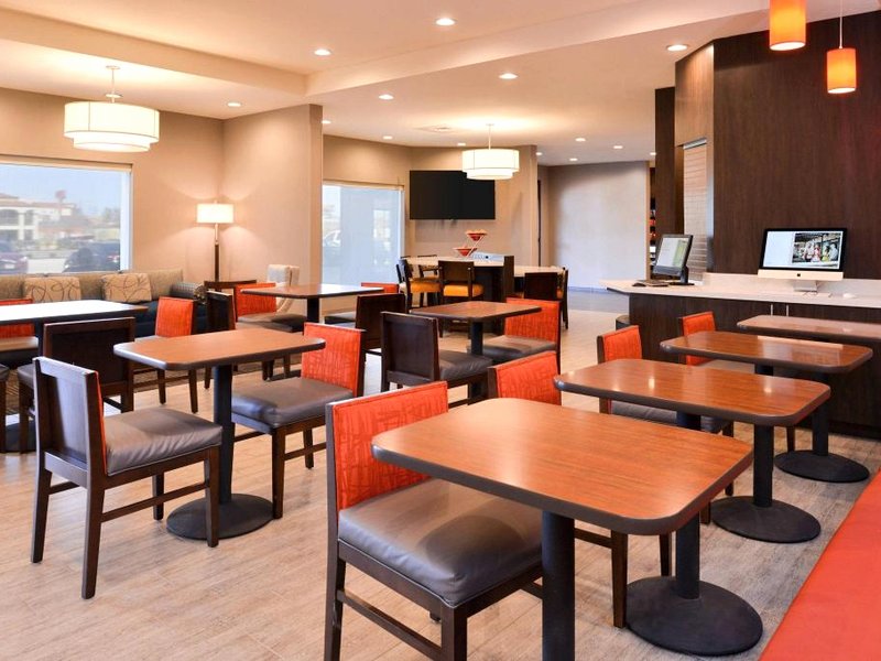 タウンプレース スイーツ ラプレイス (TownePlace Suites Laplace)の写真