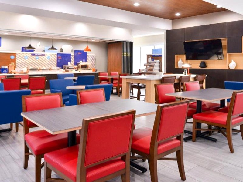 Holiday Inn Express Hotel & Suites La Place By IHGの写真