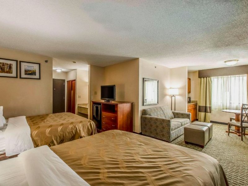 Country Inn & Suites by Radisson, Muskegon, MIの写真