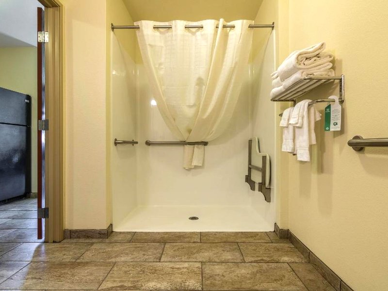 Cobblestone Inn & Suites - Barronの写真