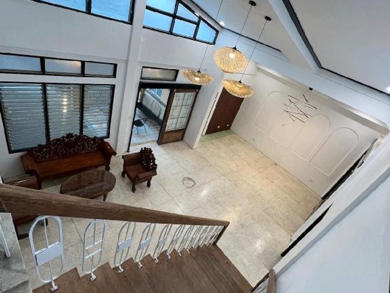 ［サン カルロス］一軒家（300m²）｜ 7ベッドルーム／2バスルーム (Calachuchi Villa)の写真