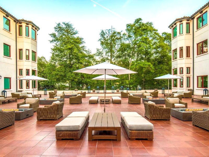 フォー ポインツ バイ シェラトン サンタ クルーズ スコッツ バレー (Four Points by Sheraton Santa Cruz Scotts Valley)の写真