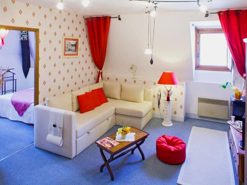 Logis Hotel Restaurant Le Puits Doreの写真