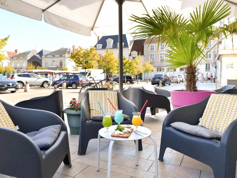 Logis Hotel Restaurant Le Puits Doreの写真