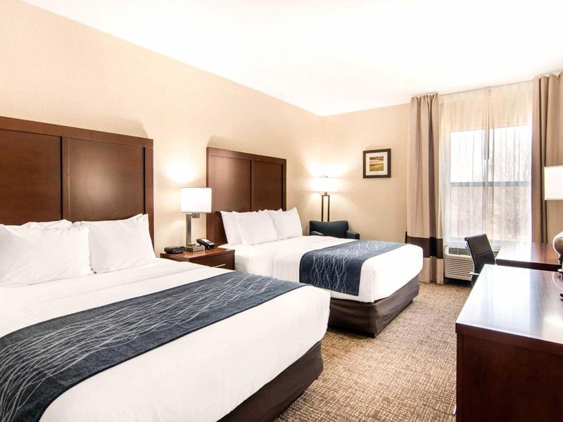 Comfort Inn Suites Junction City Near Fort Rileyの写真