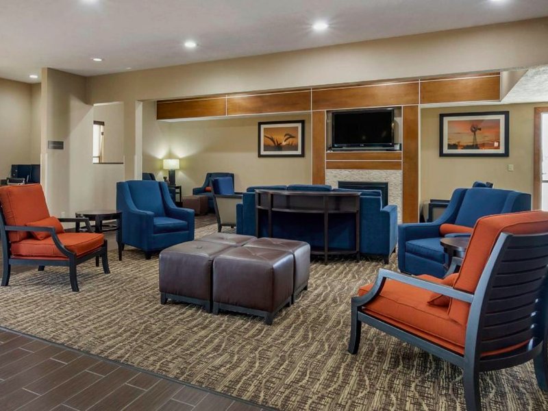 Comfort Inn Suites Junction City Near Fort Rileyの写真