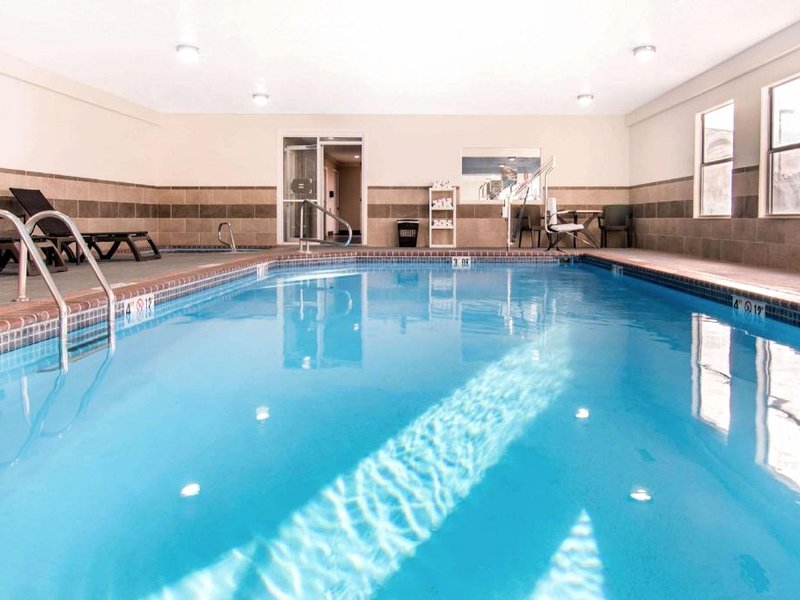Comfort Inn Suites Junction City Near Fort Rileyの写真