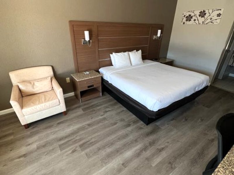 Quality Inn & Suites near Six Flags - Austellの写真