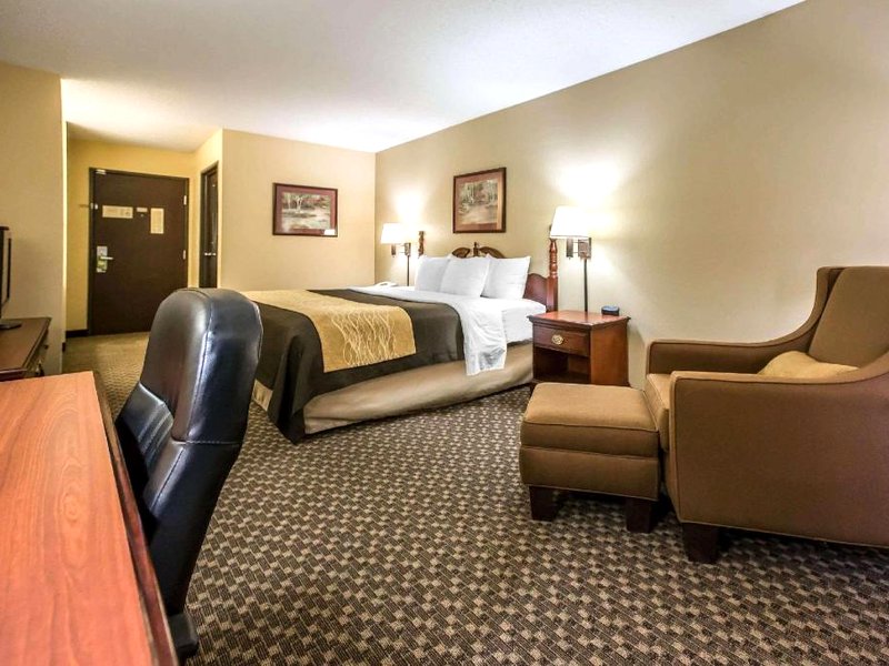 Quality Inn Suitesの写真