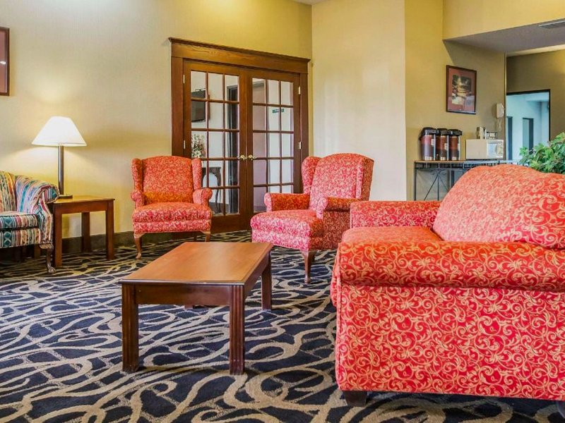 Quality Inn Suitesの写真