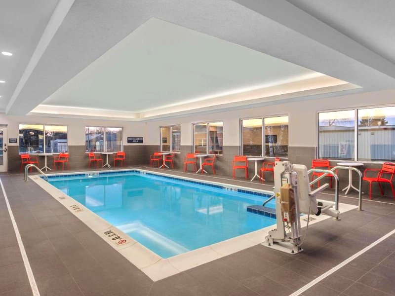 Tru by Hilton Janesvilleの写真