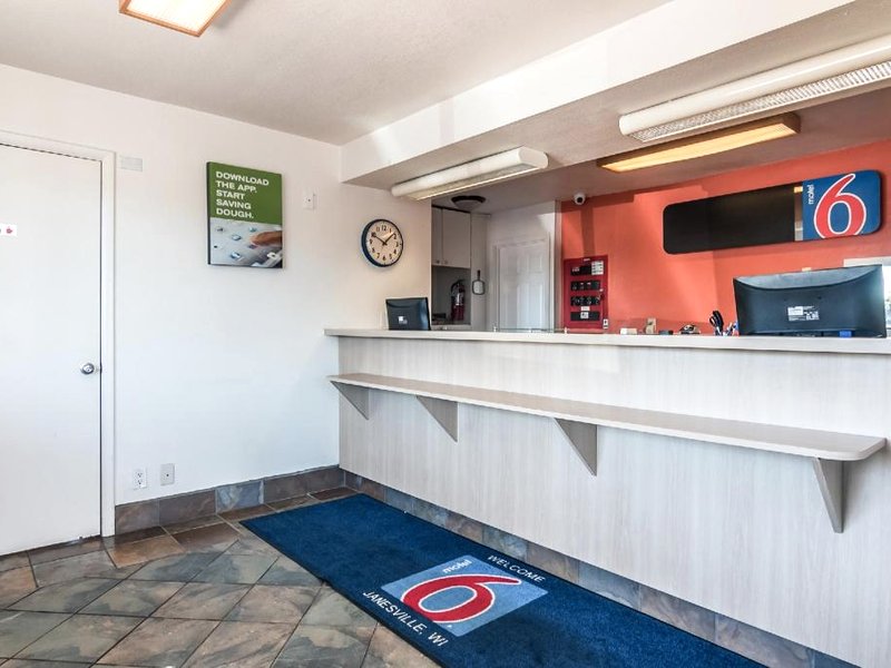 Motel 6 Janesville, WIの写真