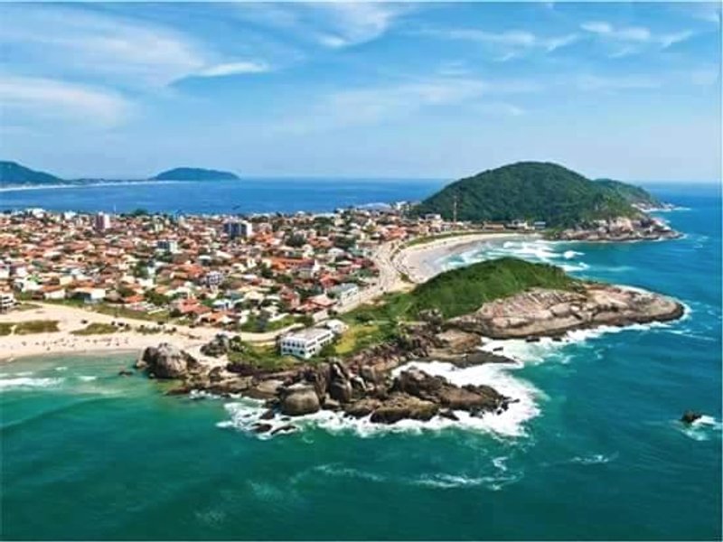Apartamento na Praia da Enseada, 100 mt praiaの写真