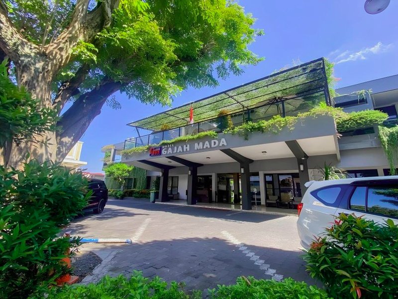 ホテル ガジャ マダ ルマジャン (HOTEL GAJAH MADA LUMAJANG)の写真