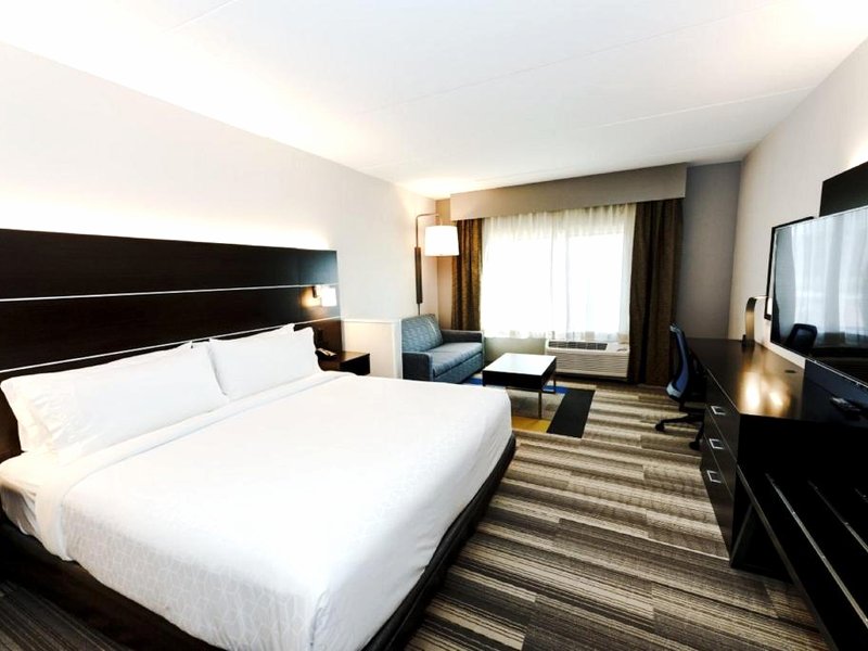 Holiday Inn Express & Suites Franklin - Berry Farms By IHGの写真