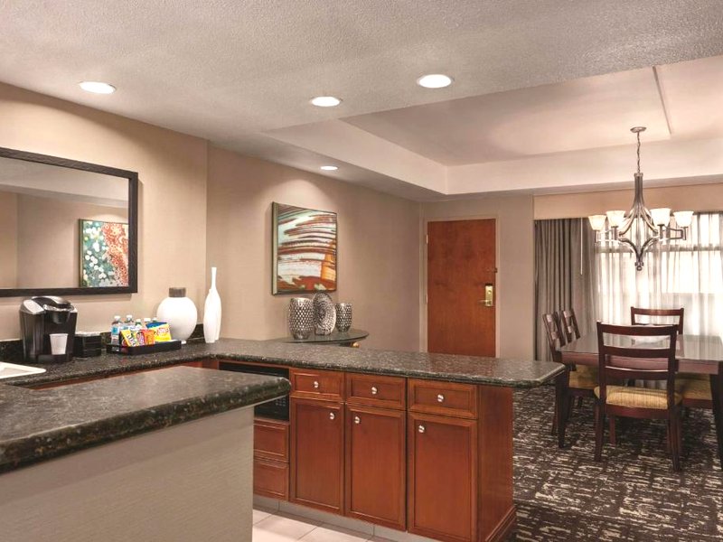 Embassy Suites by Hilton Nashville South Cool Springsの写真