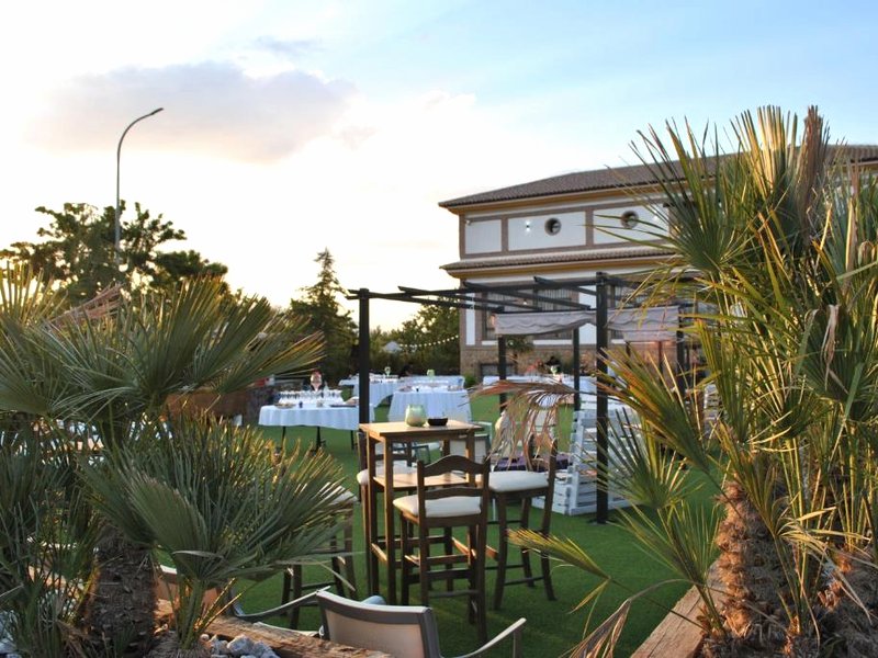 Hotel Restaurante Dama De Bazaの写真