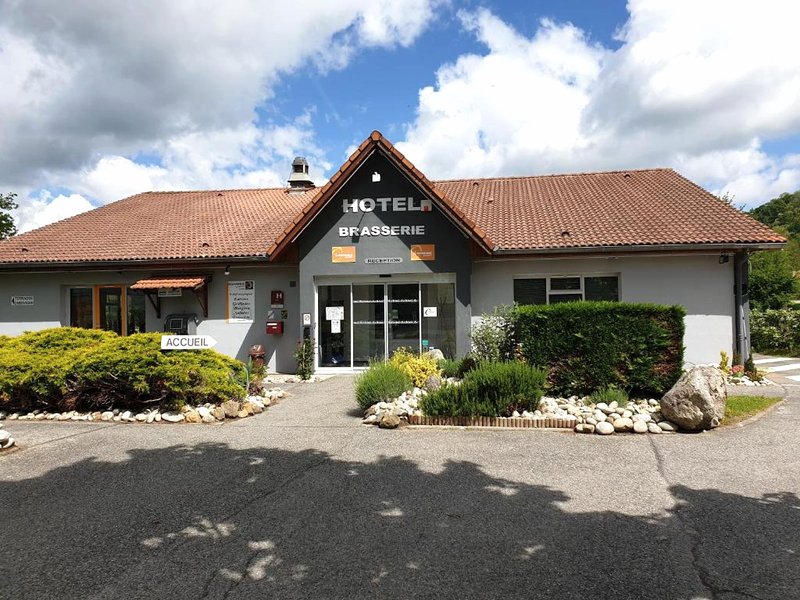 Hotel The Originals Foixの写真