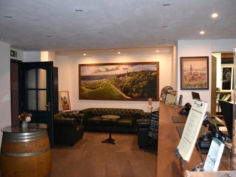 ヒストリッシュ ヴァインホテル ツム グリューネン クランツ (Historisches Weinhotel Zum Grünen Kranz)の写真