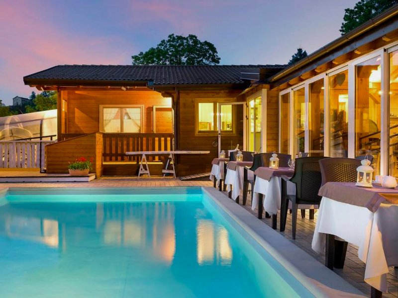 Glamping Villaggio Parco Dei Castagni 4 stelleの写真