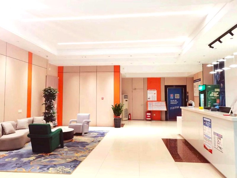 Hotel Pai Lingfeng Plaza Hezhouの写真