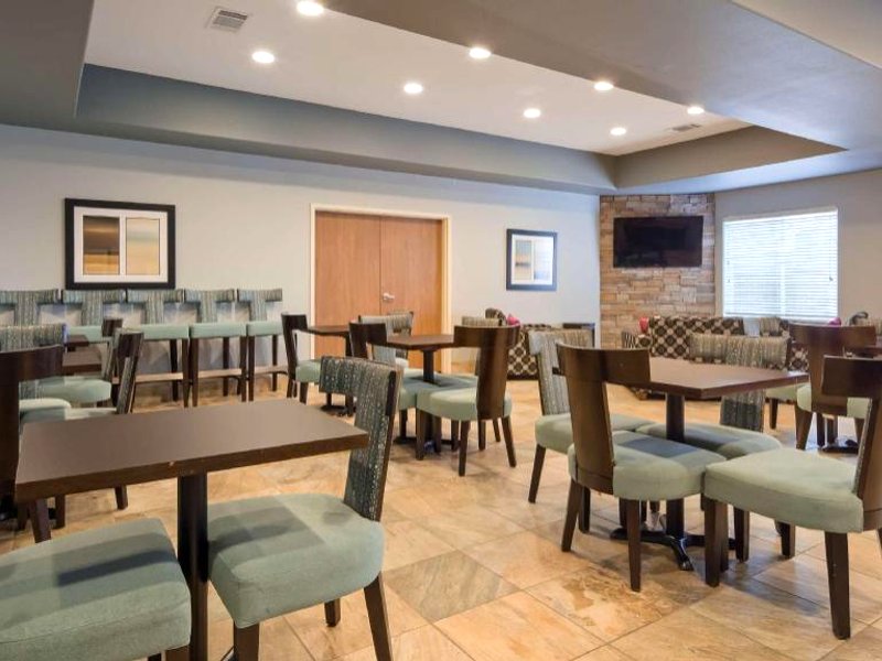 ベストウェスタン プラス サンド バス イン アンド スイーツ (Best Western Plus Sand Bass Inn and Suites)の写真