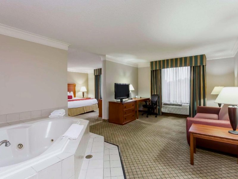 Baymont By Wyndham Madisonvilleの写真
