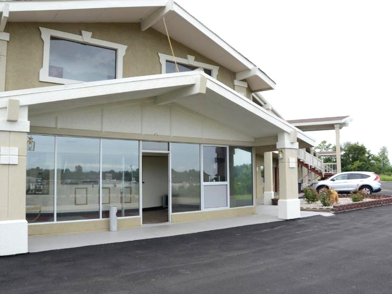 Big Spring Inn Madisonvilleの写真