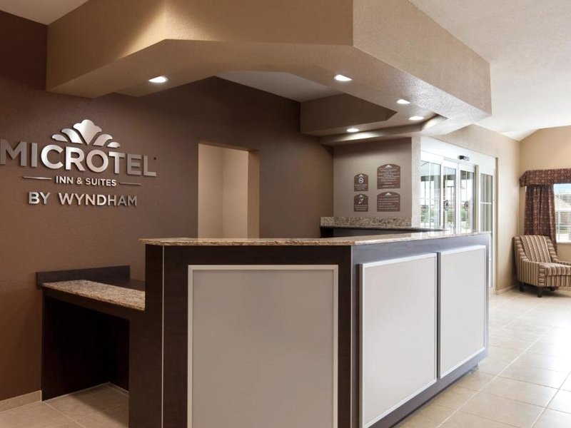 Microtel Inn Suites By Wyndham Pleasanton_9の写真