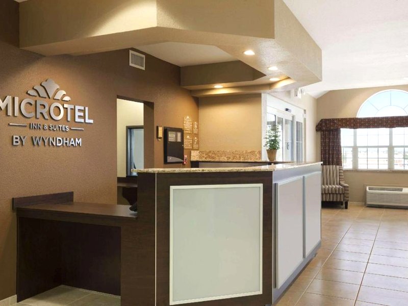 Microtel Inn Suites By Wyndham Pleasanton_9の写真