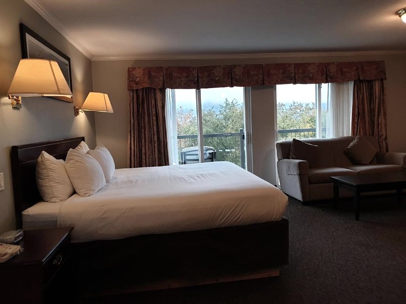 Riverland Inn & Suitesの写真
