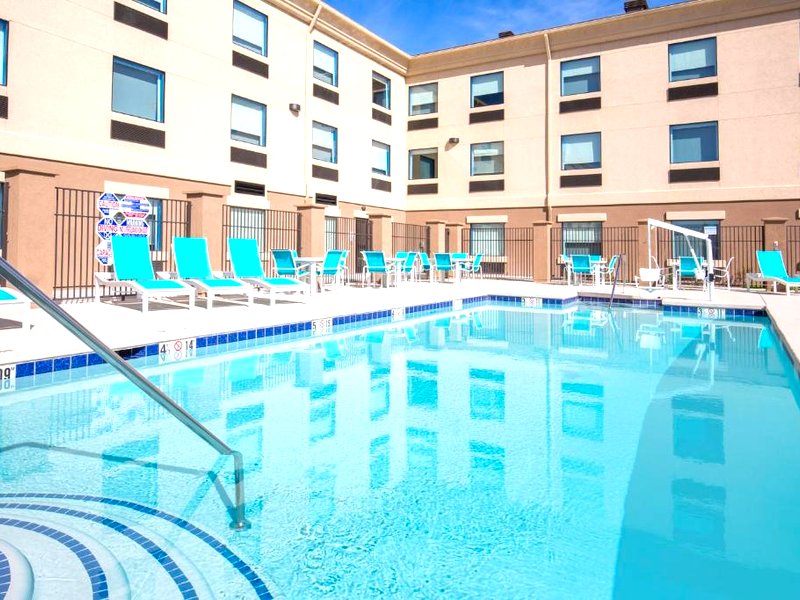 ホリデイ イン エクスプレス ＆ スイーツ パーランプ バイ IHG (Holiday Inn Express & Suites Pahrump By IHG)の写真