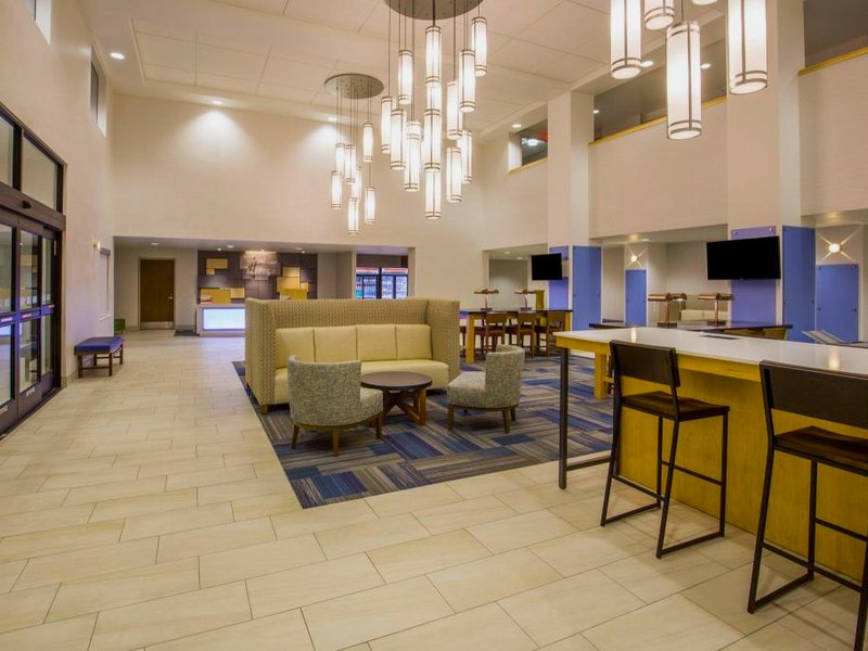 ホリデイ イン エクスプレス ＆ スイーツ パーランプ バイ IHG (Holiday Inn Express & Suites Pahrump By IHG)の写真