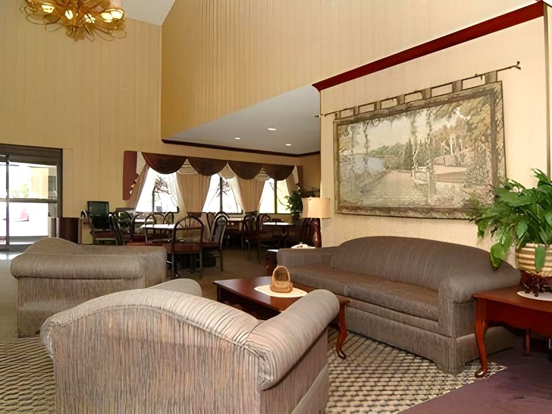 A Victory Suites Warrenの写真