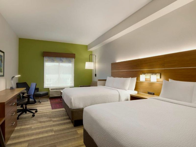 Holiday Inn Express And Suites Dalton Walnut Aveの写真