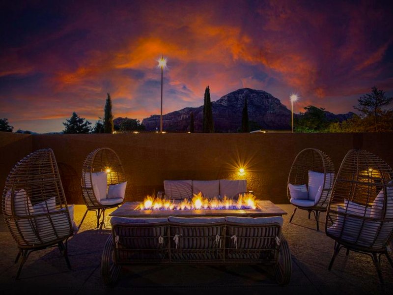 グリーンツリー イン セドナ (GreenTree Inn Sedona)の写真