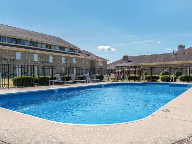 Quality Inn & Suites Bedford Westの写真