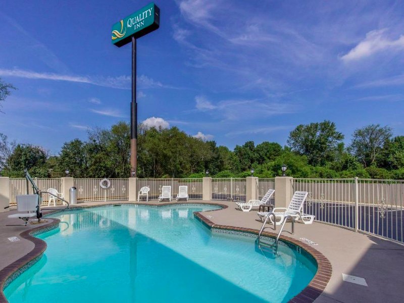 クオリティ イン アセンズ I-65 / ハンツビル エリア ウェスト (Quality Inn Athens I-65 / Huntsville Area West)の写真