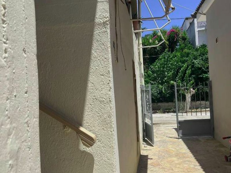 Studio Δωμάτιο (Studio Δωματιο)の写真