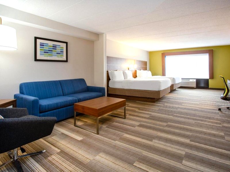 ホリデイ イン エクスプレス ホテル アンド スイーツ フォート ウェイン バイ IHG (Holiday Inn Express Hotel and Suites Fort Wayne By IHG)の写真