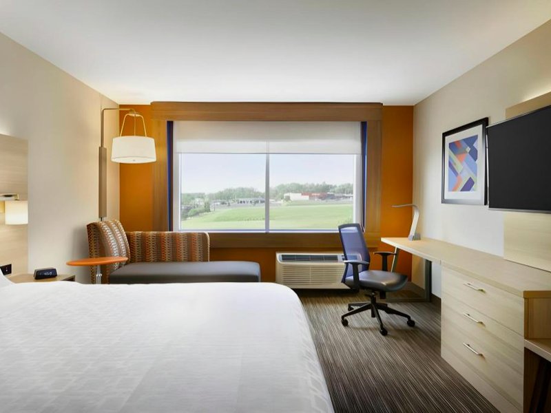 ホリデイ イン エクスプレス アンド スイーツ フォート ウェイン ノース バイ IHG (Holiday Inn Express And Suites Fort Wayne North By IHG)の写真