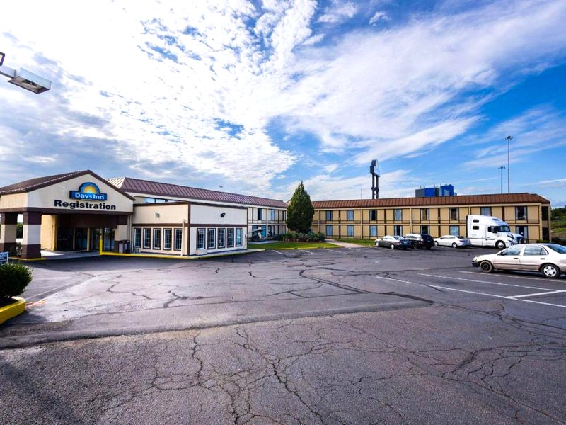 デイズ イン バイ ウィンダム シャロンビル (Days Inn by Wyndham Sharonville)の写真