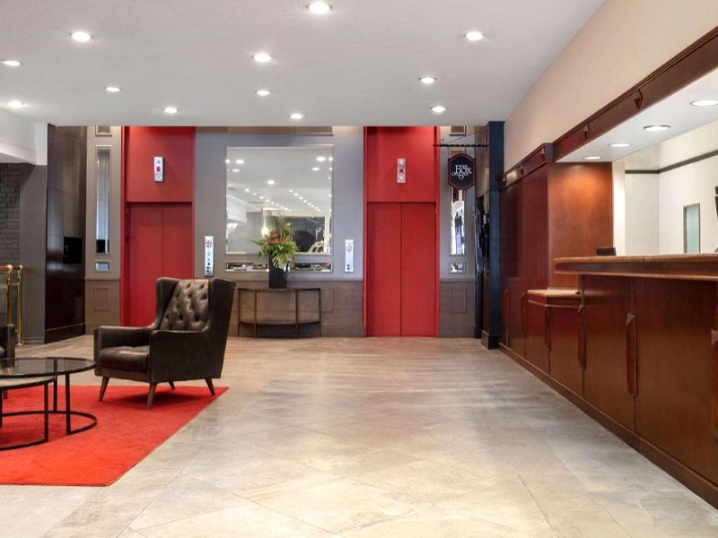 ラマダ プラザ バイ ウィンダム カルガリー ダウンタウン (Ramada Plaza by Wyndham Calgary Downtown)の写真