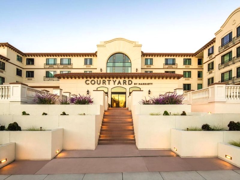 コートヤード バイ マリオット サンタクルーズ (Courtyard by Marriott Santa Cruz)の写真