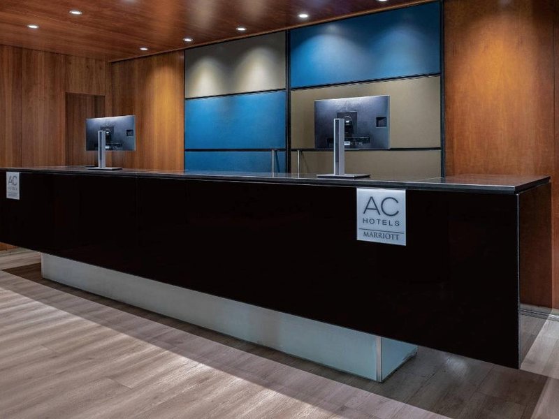 ACホテル ラ リネア (AC Hotel La Linea)の写真
