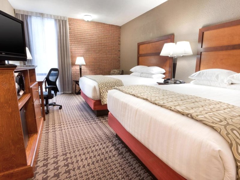 ドゥルーリー イン アンド スイーツ ジャクソン MO (Drury Inn & Suites Jackson MO)の写真